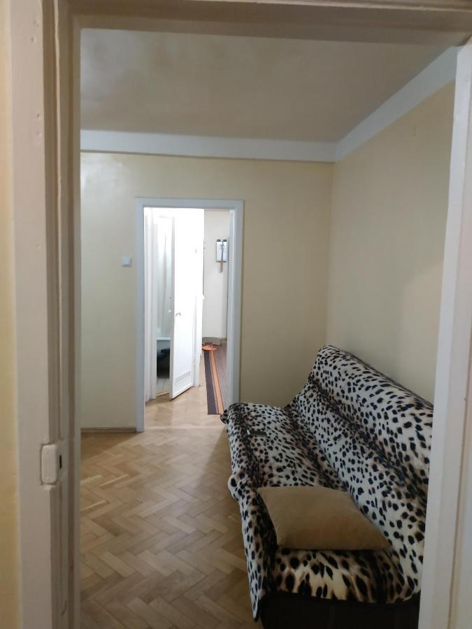 Apartment дворец украина двухкомнатная