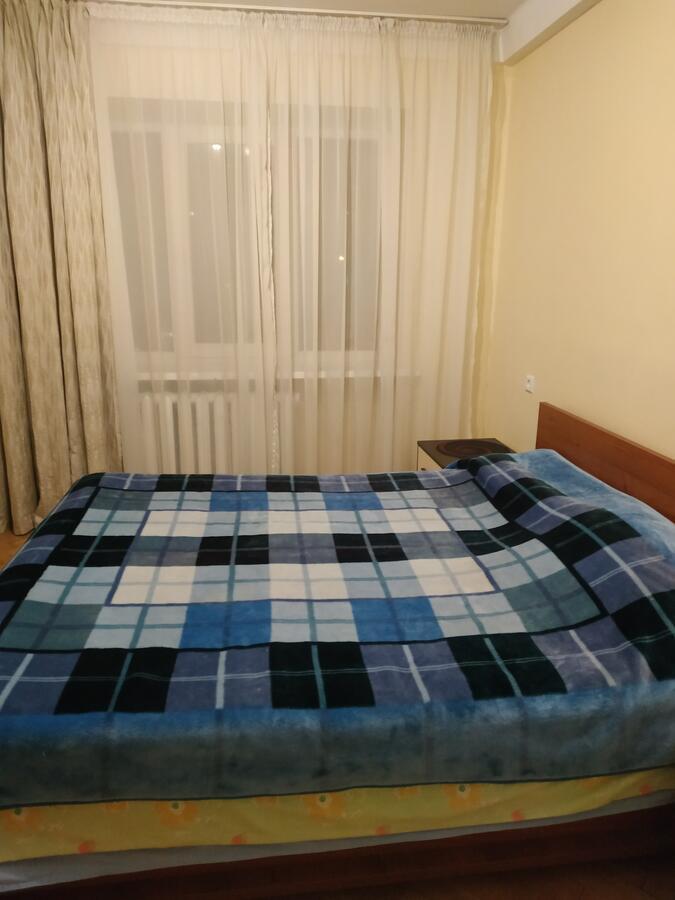 дворец украина двухкомнатная Apartment